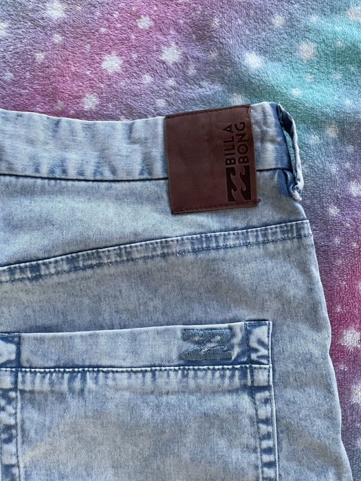 Чоловічі джинсові шорти Billabong р. 30