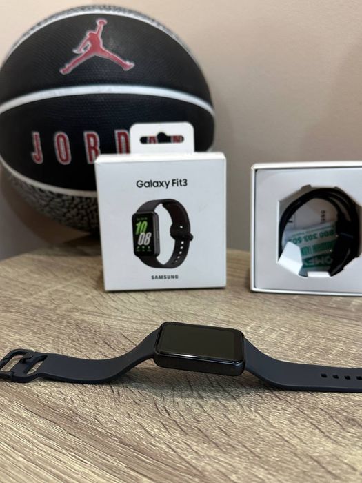 Продам часы Galaxy Fit 3