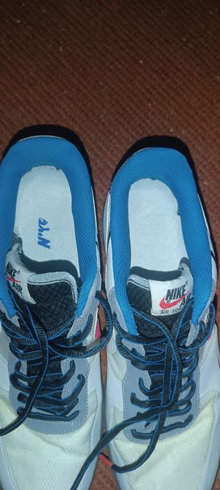 Шикарні кросівки NIKE в ідеальному стані