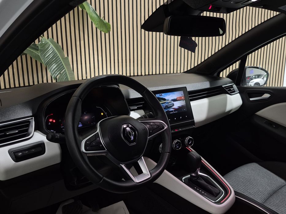 Renault Clio - AUTOMÁTICO  - 2023 | GARANTIA | NACIONAL - 70.000KM