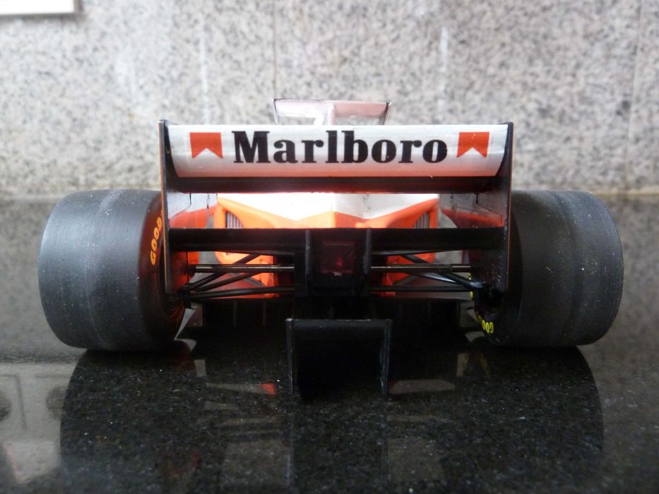 1:18 Minichamps, McLaren Mercedes MP4/10, Mansell, Marlboro, AutoArt