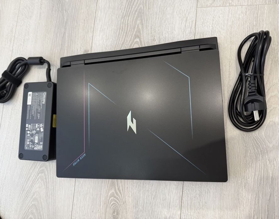 Acer Nitro 16 AN16-41 rtx 4070 8gb,DDR5 32GB,SSD 1TB,512GB