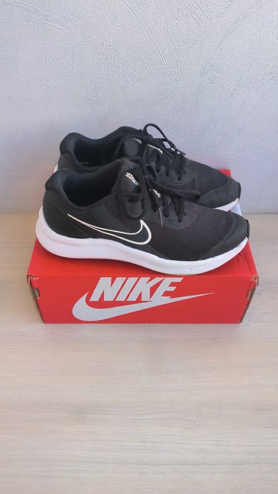 Кросівки для бігу сітка Nike Star Runner 3 р.36.5 Чорні