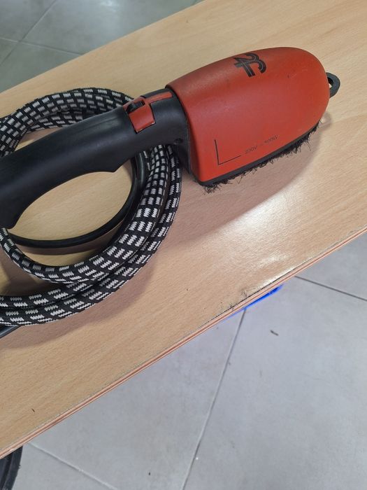 Escova de pasaar a ferro com vapor