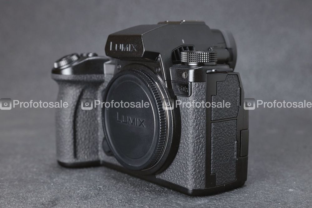 Фотоапарат Panasonic Lumix DC-S5 IIX