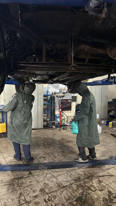 Антикоррозийная обработка днища автомобиля и шумоизоляция Антикор авто