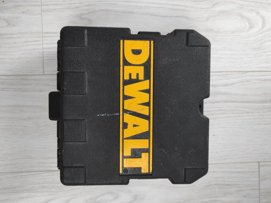 Лазерний рівень Dewalt DWO 088 CG