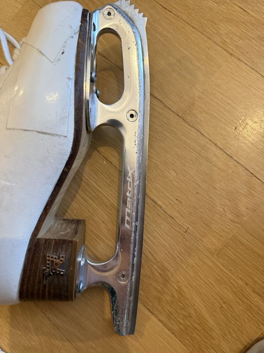 Łyżwy figurowe Risport PRO 230g