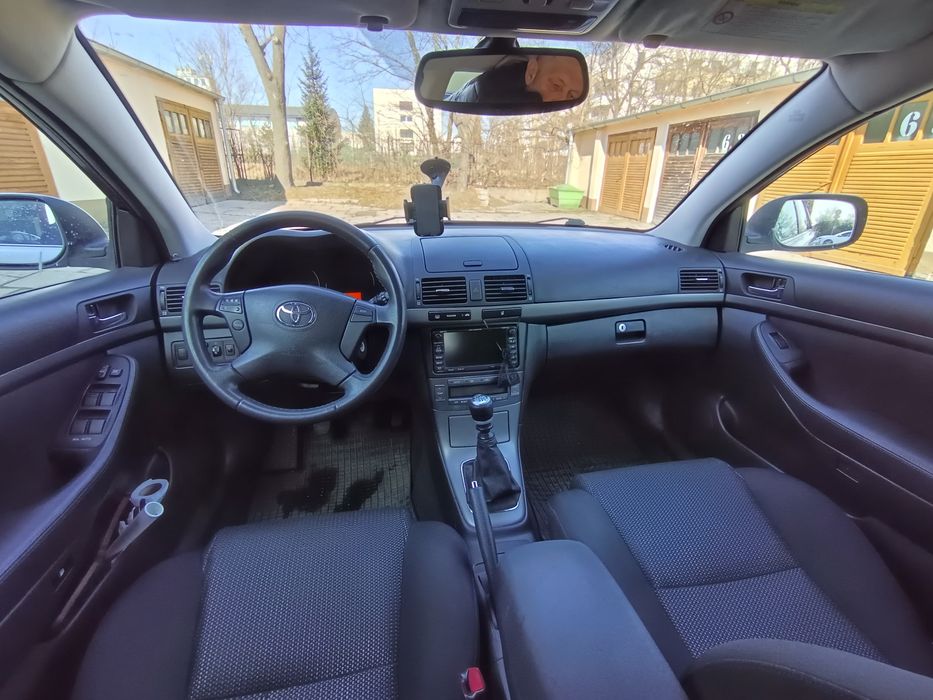 Toyota Avensis kombi T25 2.0 D-4D 2008r