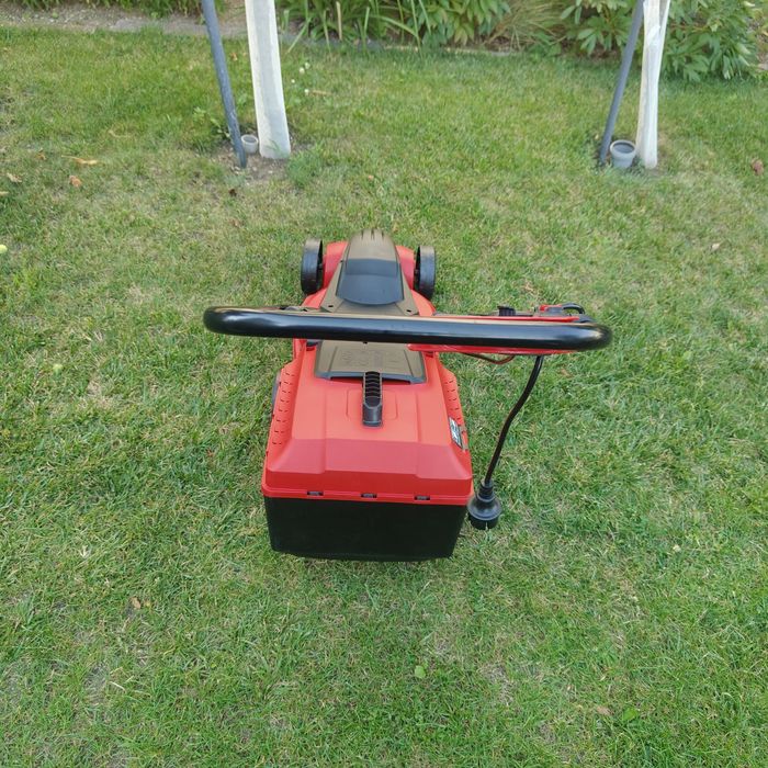 Kosiarka elektryczna Einhell GC-EM 1232  1200 Watt