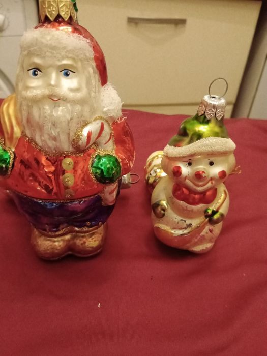 Продам елочные игрушки стекло  дед мороз и снеговик