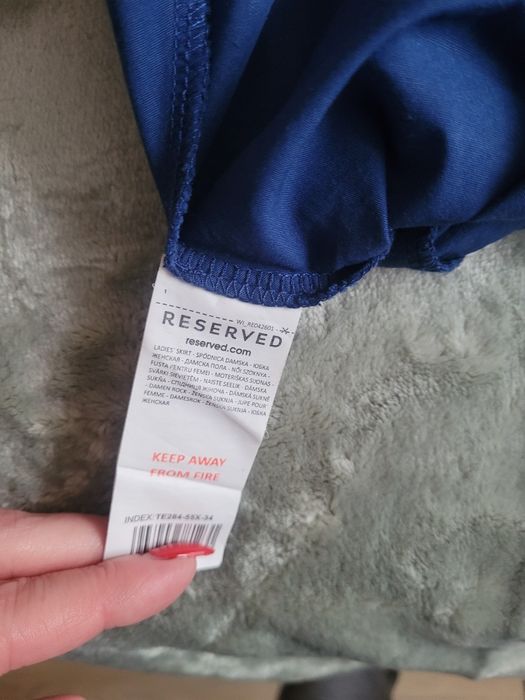 Niebieska rozkloszowana spódnica Reserved r. 34