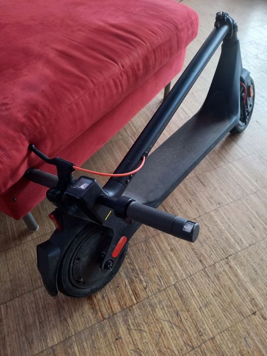 Продам електросамокат Xiaomi electric scooter 4 lite