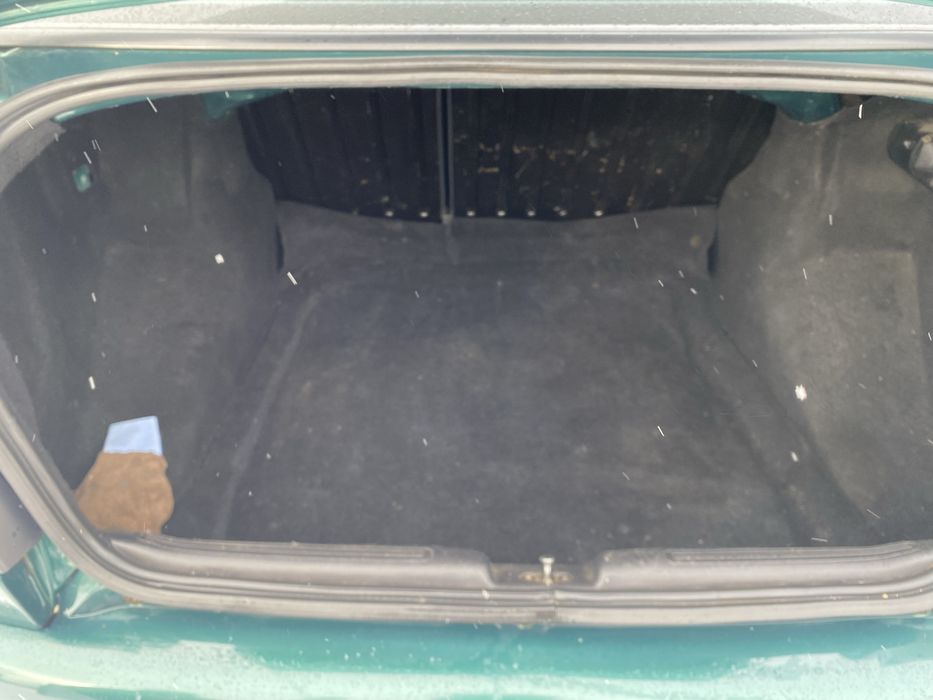 Volkswagen Polo Classic 1.4 бензин 1998 год