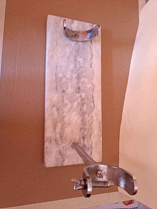 Suporte em marmore para presunto
