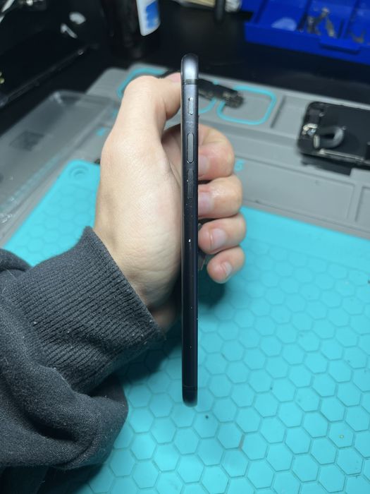 Корпус зі всіма шлейфами iPhone 8 Black