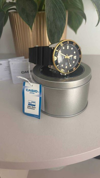 Zegarek Casio Nowy 200m Waterproof