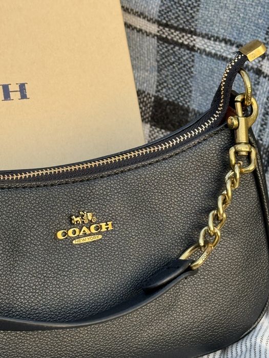 Чорна сумка Coach Teri