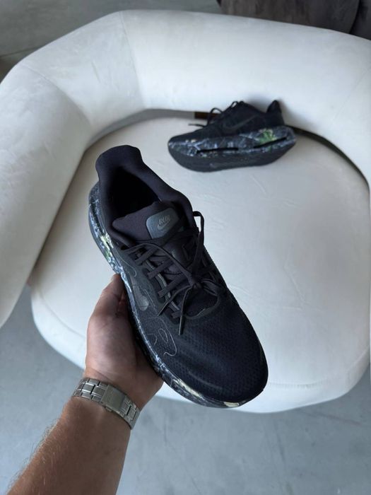 Оригинал Nike Vomero Premium Realtree Camo Black (IO7325 001) оригінальні чоловічі кросівки для бігу професійні найк вомеро преміум