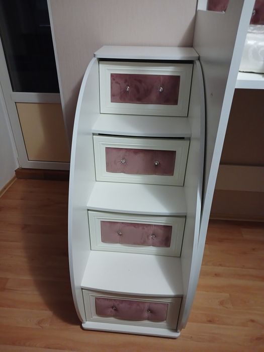 Продам  кровать для дівчинки срочно!!!