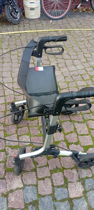 Здам в оренду ходунки-ролатор