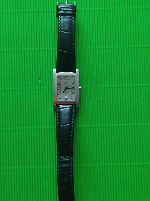 Годинник жіночий" LONGINES"( в рідному футлярі)