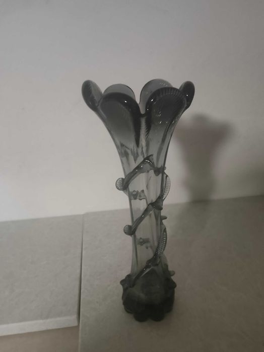 wazon szklany zdobiony