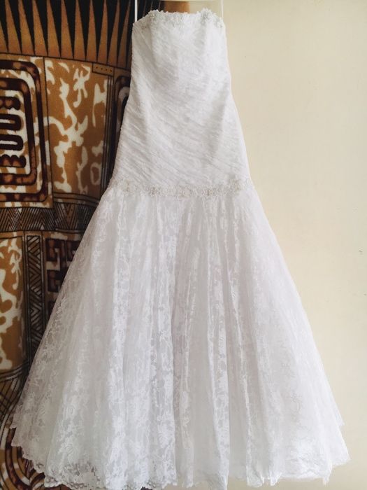 Ніжна весільна сукня