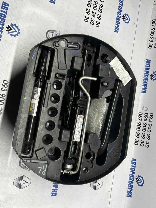 Домкрат Набір інструментів Renault Laguna 3 (2007-2015)