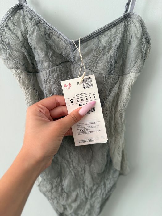 Мереживне боді Zara
