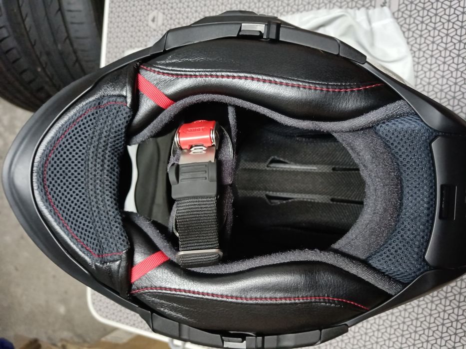Shoei GT Air 2 com Sena SRL2
