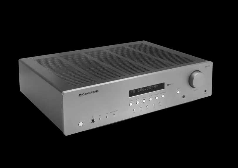Cambridge AXR100 amplituner stereofoniczny