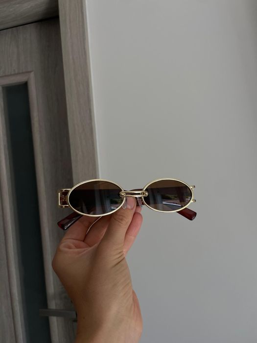 Nowe okulary przeciwsłoneczne dla kobie