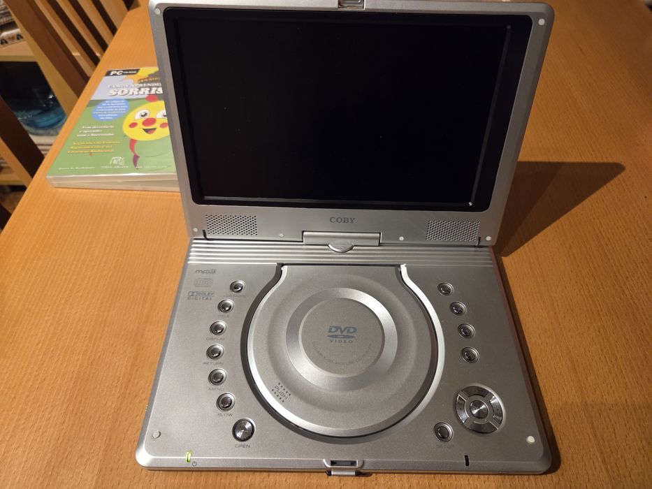 TF-dvd 1020 coby portátil