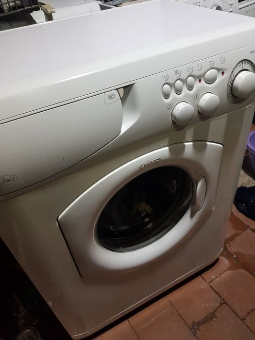 Машинка Арістон  на 5кг