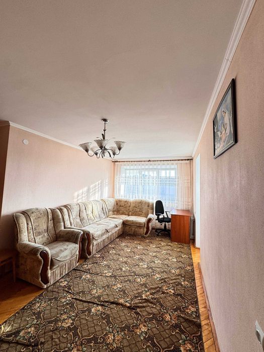 Продається 2км квартира в центральній частині міста, вул. Пулюя