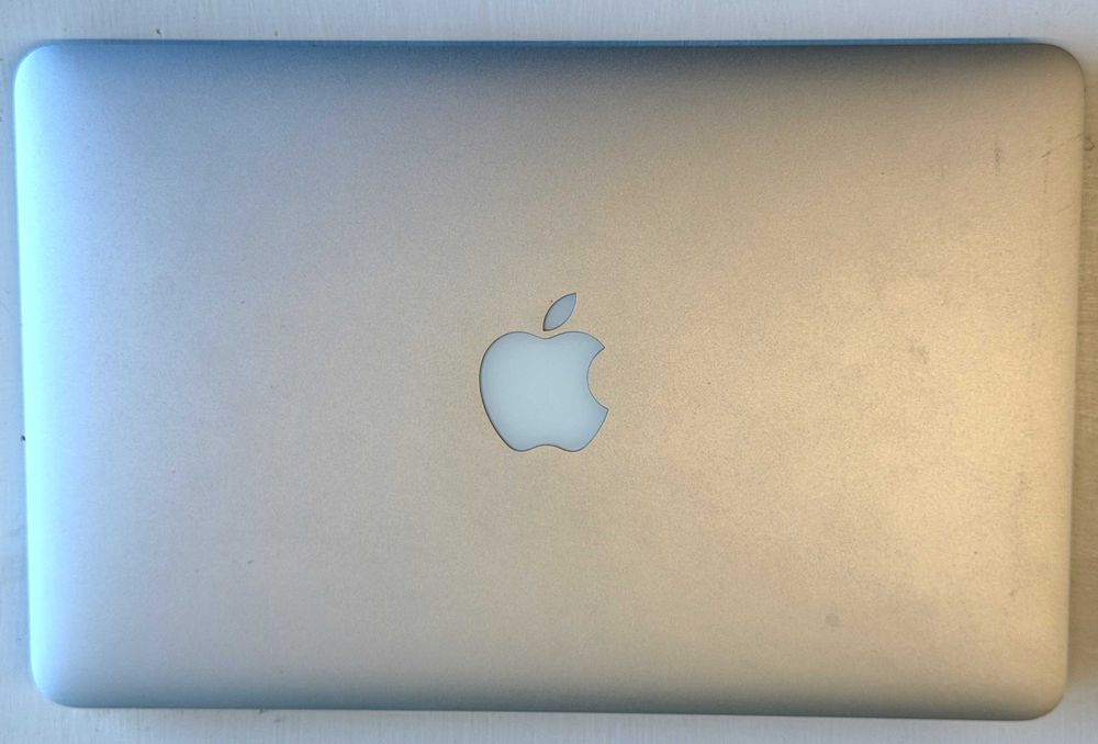 MacBook Air 11.6'' Usado em bom estado