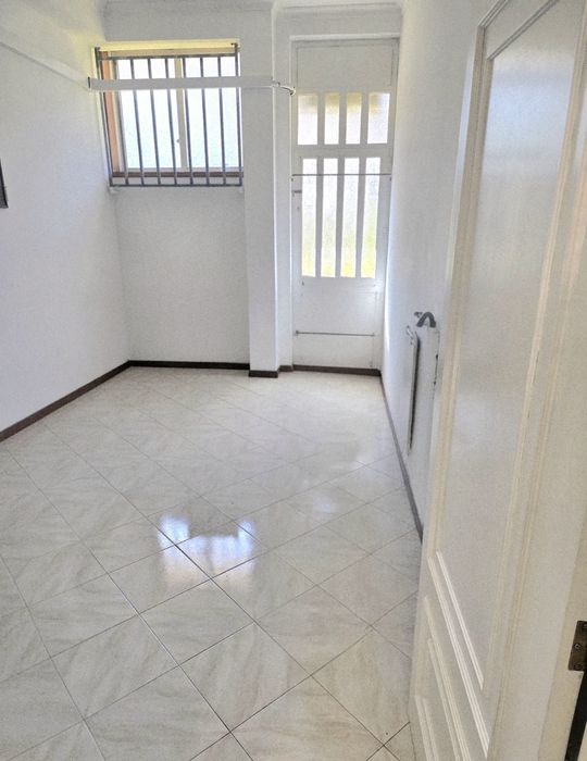 Gabinete de 12m² em Ermesinde | Entrada Direta da Rua | Despesas Incluídas (275€)