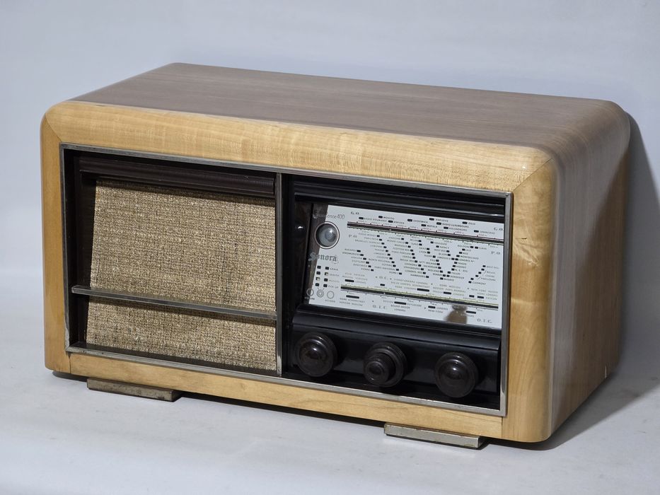 Rádio antigo reparado Sonora