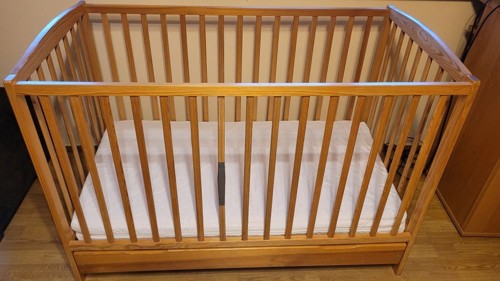 Łóżeczko 120x60 + materac