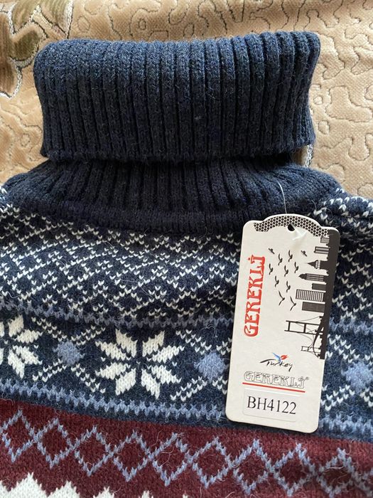 Вʼязаний светр