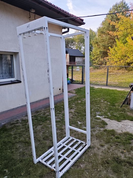 Stojak, brama, ekspozytor