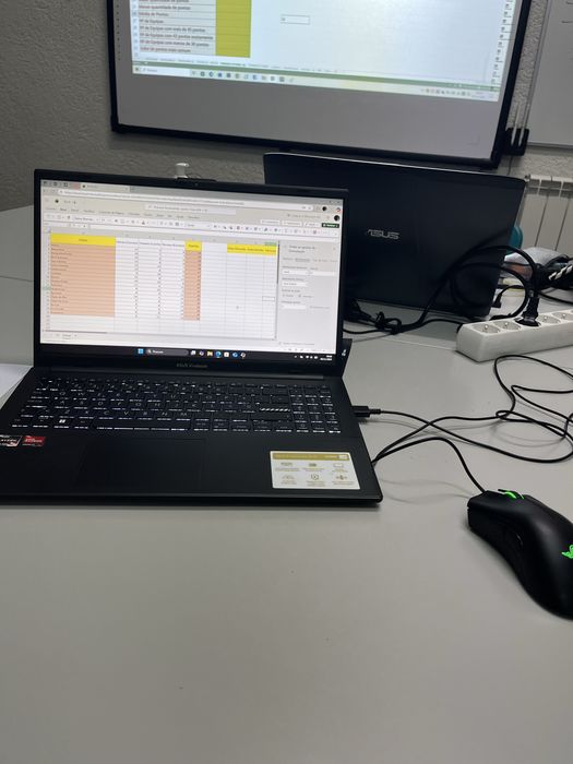 ASUS VivoBook Go 14/15 – Ryzen 5, 16GB RAM – Como Novo