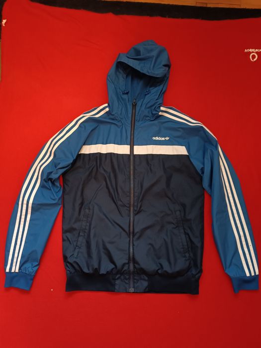 Продам оригинальную мужскую ветровку Adidas originals размер М