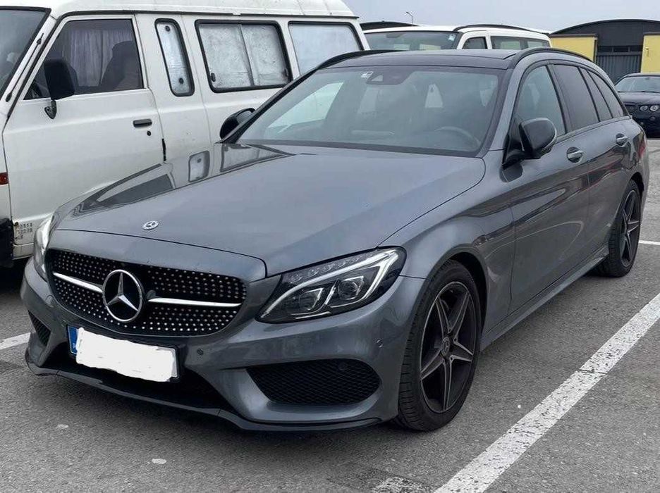 Mercedes C220d AMG #41948871