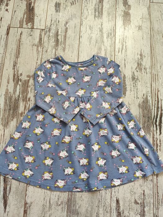 Дитячі плаття для дівчинки на 5-6 рочків