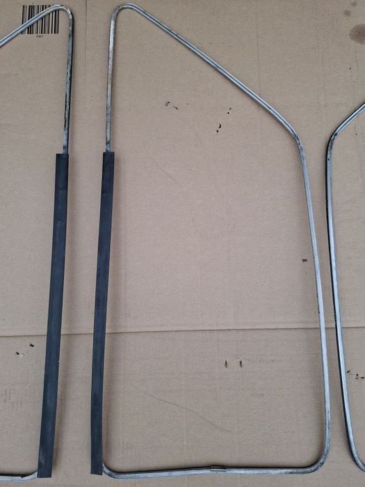 Aluminiowe ramki szyb drzwi Fiat 126p Maluch