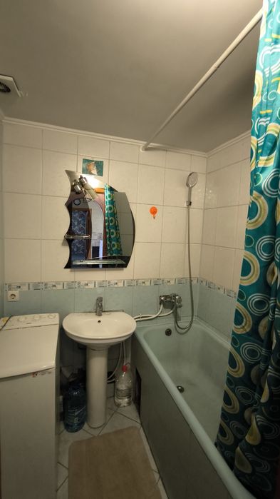 Левитана, чешка с ремонтом (10 лет) и мебелью.