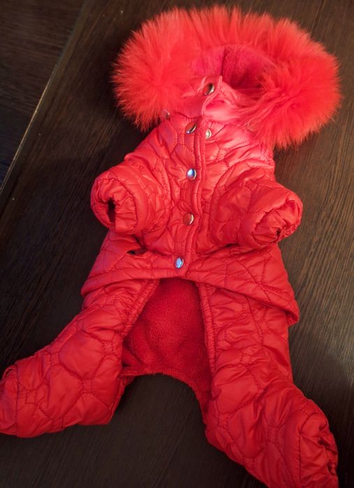 Продам зимний комбинезон для маленькой собачки