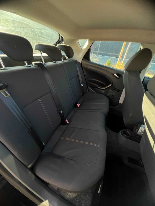 Seat Ibiza 1.2 (2010) - 128000 km em ótimo estado